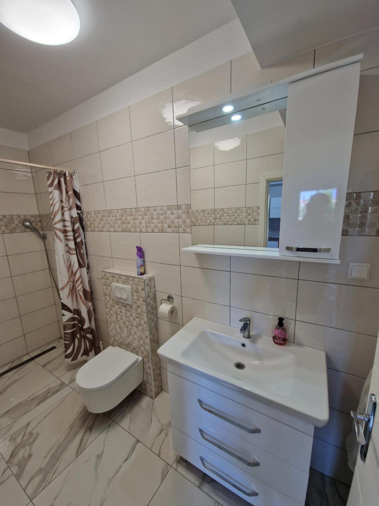 Sunce Apartment Vrbnik Bagian luar foto